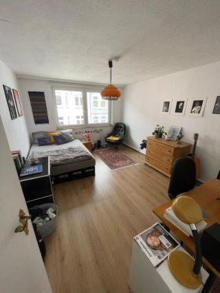 Anzeigenbild: WG-Zimmer ab Oktober frei