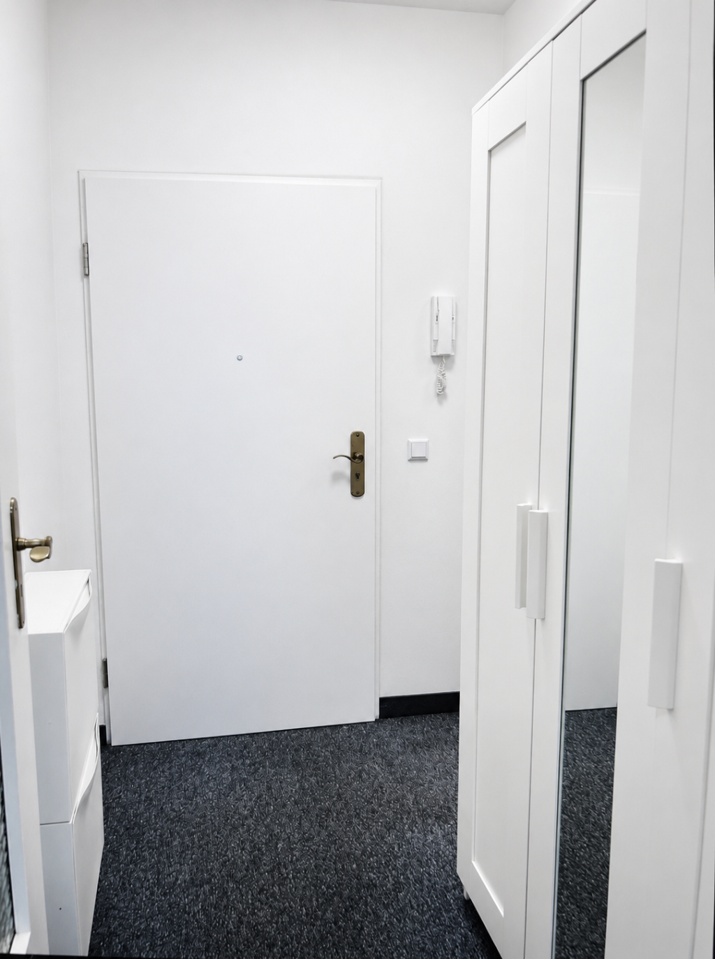 Voll möblierte 1-Zimmer Wohnung für kurze Zeit