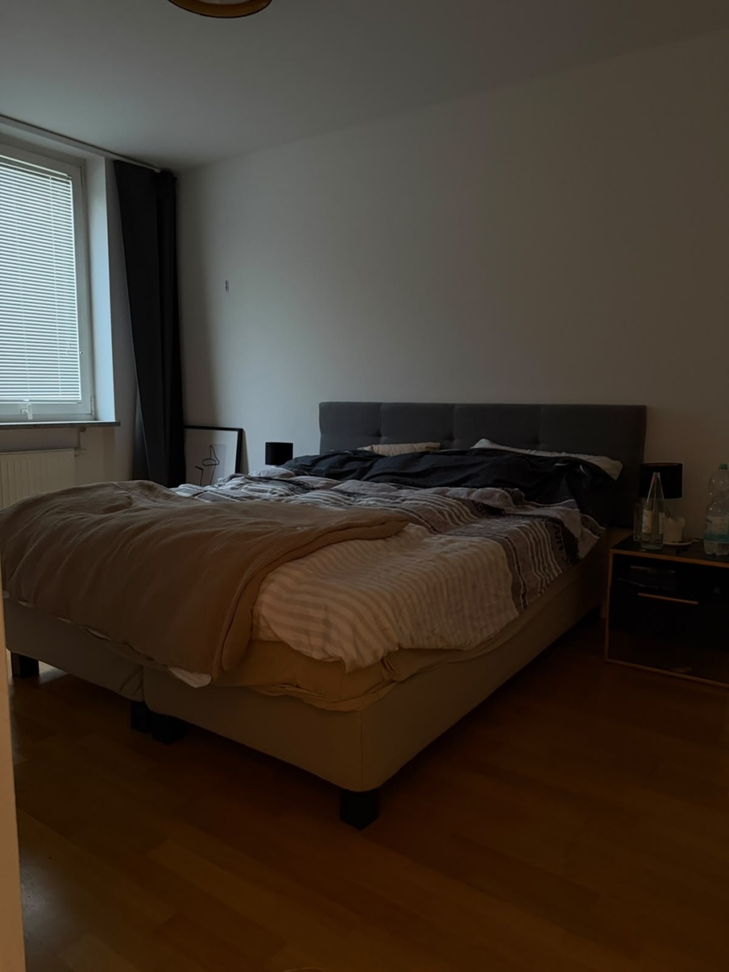 Möbliert & bezugsfertig: 2-Zi-Wohnung Schellingstr., befristet // Furnished & move-in ready: 2-room apartment Schellingstr., fixed-term – 80539 München Maxvorstadt – Vorschaubild 5