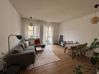 Helle 3-Zimmer-Wohnung mit Balkon in Schöneberg – Zwischenmiete 18.10.–14.12. — photo 1