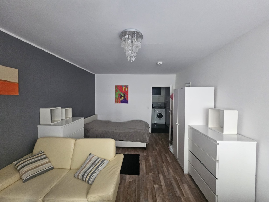 Möbliertes Single-Apartment in zentraler Wohnlage