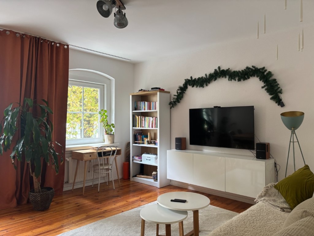 Flat Lichtenberg Simon-Bolivar Straße 10 - Wohnzimmer 1.0