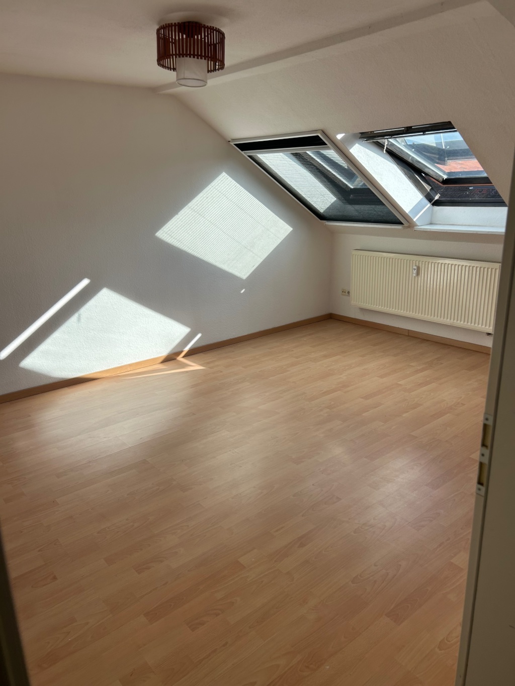 Lichtdurchflutete Dachgeschoss Wohnung mit Kamin – 4317 Leipzig Reudnitz-Thonberg – Vorschaubild 8