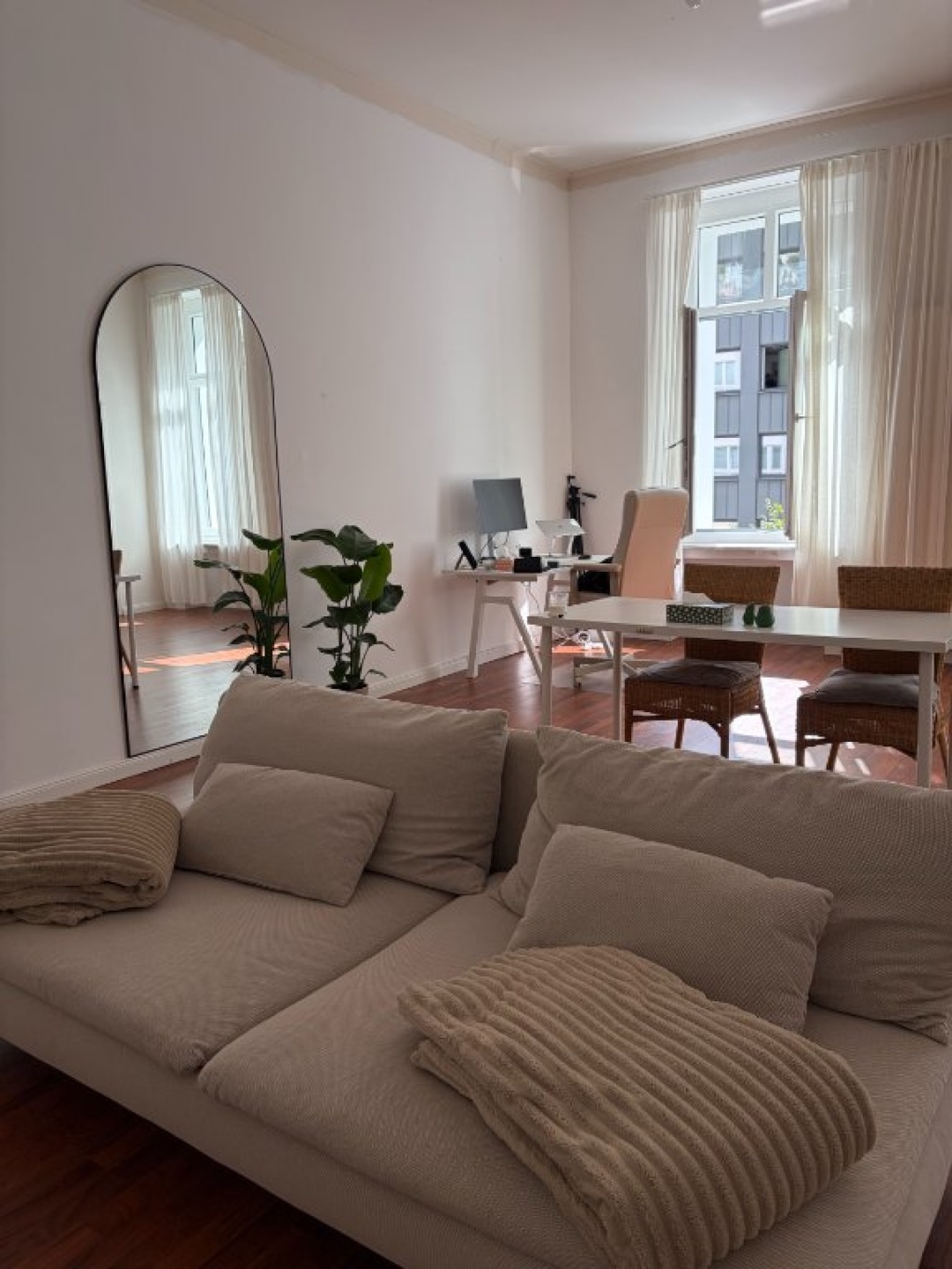 Möbilierte 65qm Wohnung im Zentrum Düsseldorf | Untermiete Dezember Januar