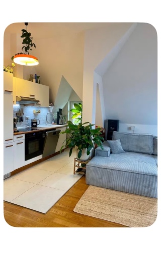 Helle Dachgeschosswohnung in Friedrichshain — photo 1