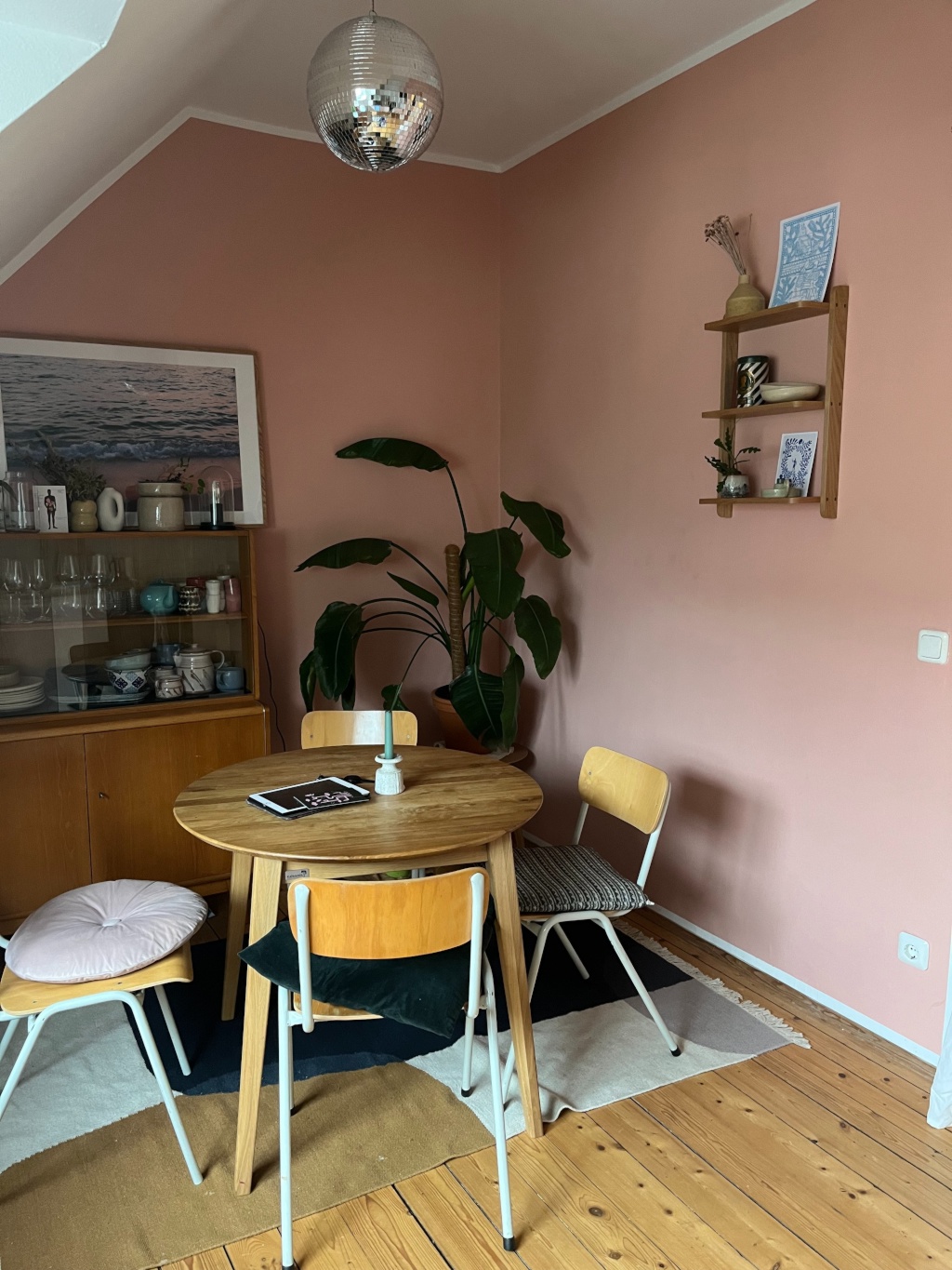 Gemütliche Wohnung zur Untermiete September/Oktober – 80636 München Neuhausen-Nymphenburg – Vorschaubild 2