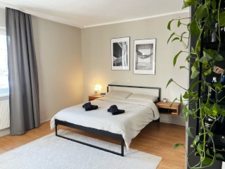 Designer Appartment in Center West Jan-Feb 2027 — photo 1