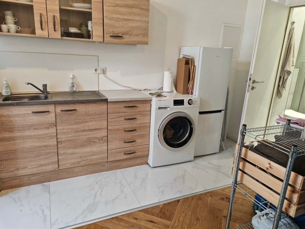 MODERNES SANIERTES 1 ZW STUDIO EBK ALLE KOSTEN INTERNET HEIZUNG STROM WASSER INCL ! WARMMIETE ! 5 MINUTEN ZUR GOETHE UNI LAUFNÄHE PENNY POST DK RESE ALTE OPER BANKENVIERTEL GRÜNEBURGPAR U BAHNE/BUS VIELE CAFES – 60323 Frankfurt am Main Frankfurt am Main - Westend – Vorschaubild 2