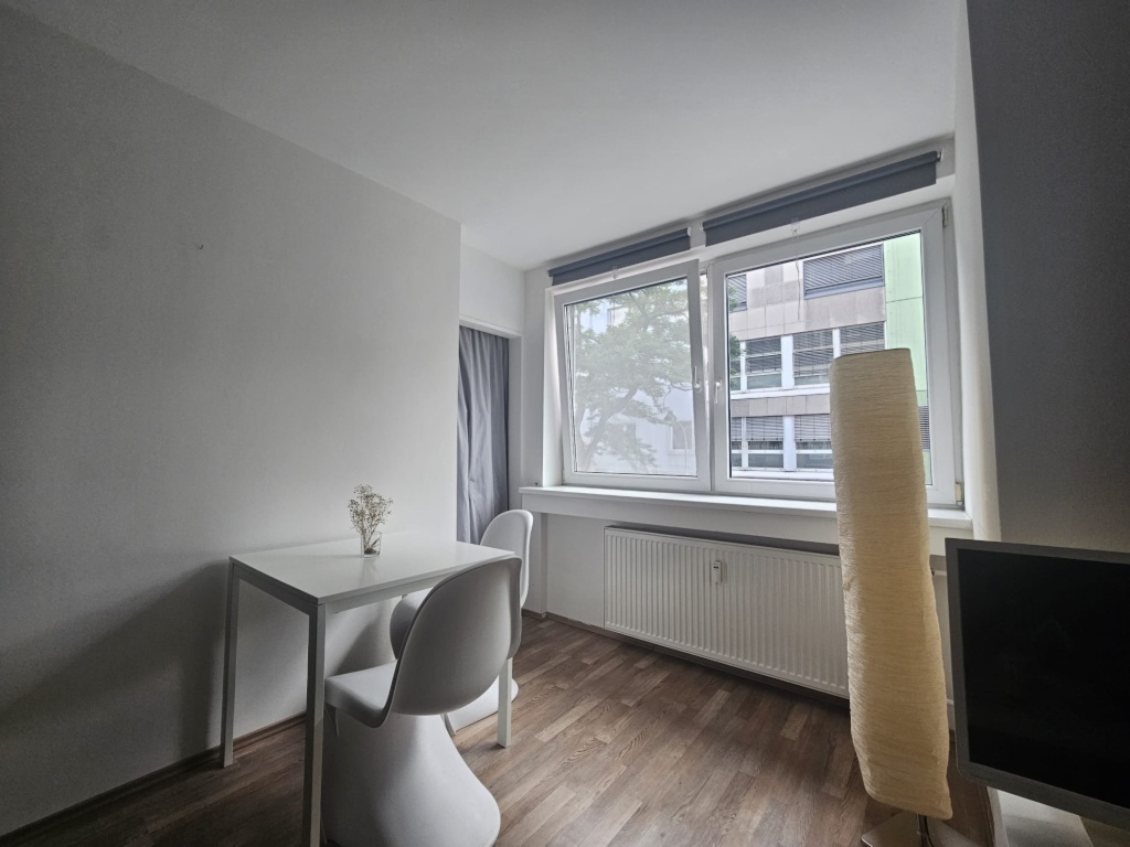 Möbliertes Single-Apartment in zentraler Wohnlage – 40235 Düsseldorf Flingern Nord – Vorschaubild 3