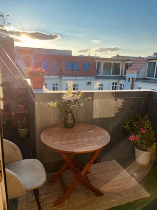 Wunderschöne Dachgeschosswohnung in Friedrichshain — photo 1