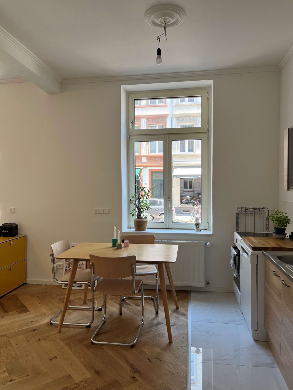 MODERNES SANIERTES 1 ZW STUDIO EBK ALLE KOSTEN INTERNET HEIZUNG STROM WASSER INCL ! WARMMIETE ! 5 MINUTEN ZUR GOETHE UNI LAUFNÄHE PENNY POST DK RESE ALTE OPER BANKENVIERTEL GRÜNEBURGPAR U BAHNE/BUS VIELE CAFES – 60323 Frankfurt am Main Frankfurt am Main - Westend – Vorschaubild 4