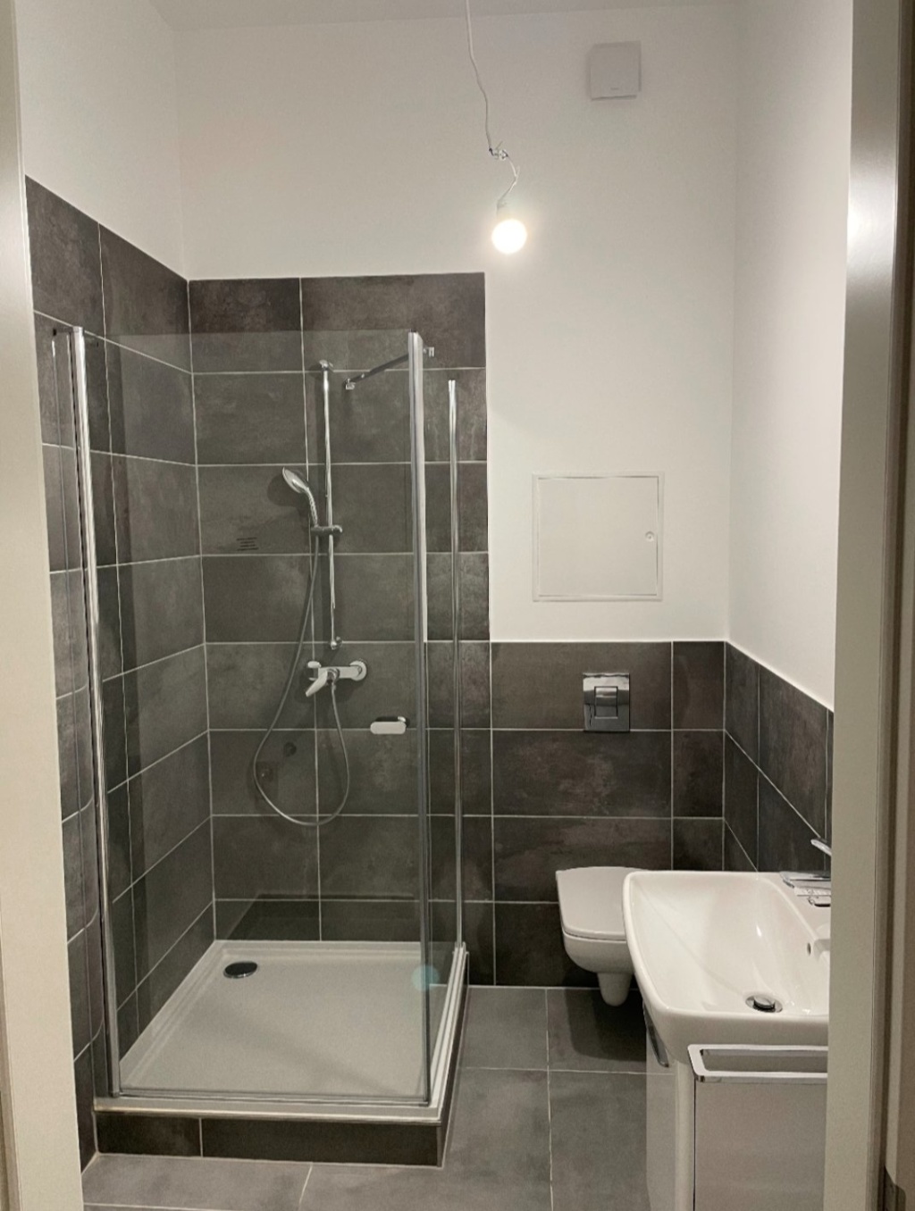Möblierte 2-Zimmer-Wohnung mit Terrasse in Leipzig 58 m2 | vollständig möbliert | eigene Terrasse | 01.11.2026–31.08.2027– Wohnen auf Zeit – 4315 Leipzig Neustadt-Neuschönefeld – Vorschaubild 7
