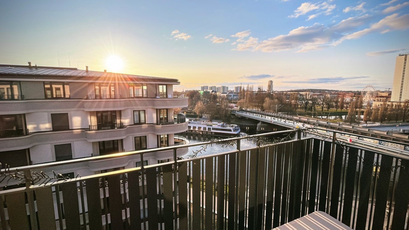 *Luxury 2-Room-Apartment November 2026 - 1 Monat - mit Havelblick, Dachterrasse & Homeoffice Setup - river view flat Potsdam / Berlin – 2 Raum Wohnung – Zwischenmiete / Oktober/Nov 26 / near Charlottenburg, Steglitz, Zoo – 10623 Berlin Charlottenburg – Vorschaubild 5