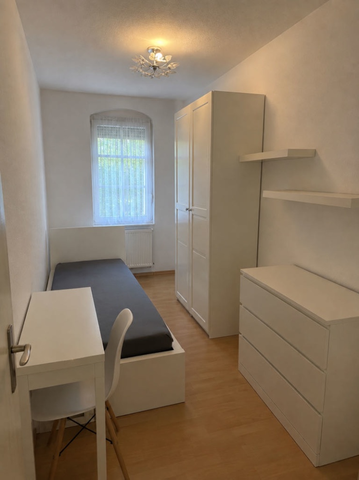 470€ warm: All-Inclusive Pauschalmiete inkl. Internet + GEZ