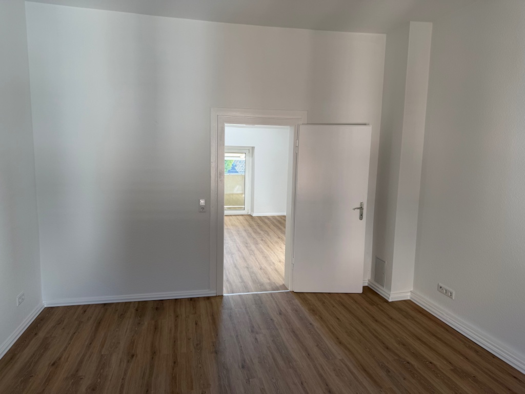 2026 kernsanierte 2-Zimmer Wohnung mit Bad, WC und Balkon wartet auf den Erstbezug – 42329 Wuppertal Vohwinkel – Vorschaubild 5