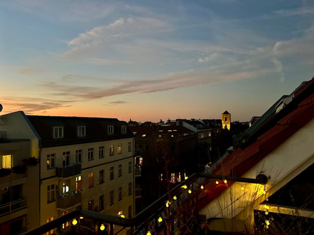 Privates Zimmer in einem hellen modernen DG, WLAN, WM, GS, Terrasse – 10585 Berlin – Vorschaubild 8