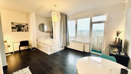 Anzeigenbild: Exklusives Stadtapartment | 6. OG | Balkon & Skyline-Blick | Krefeld-Zentrum
