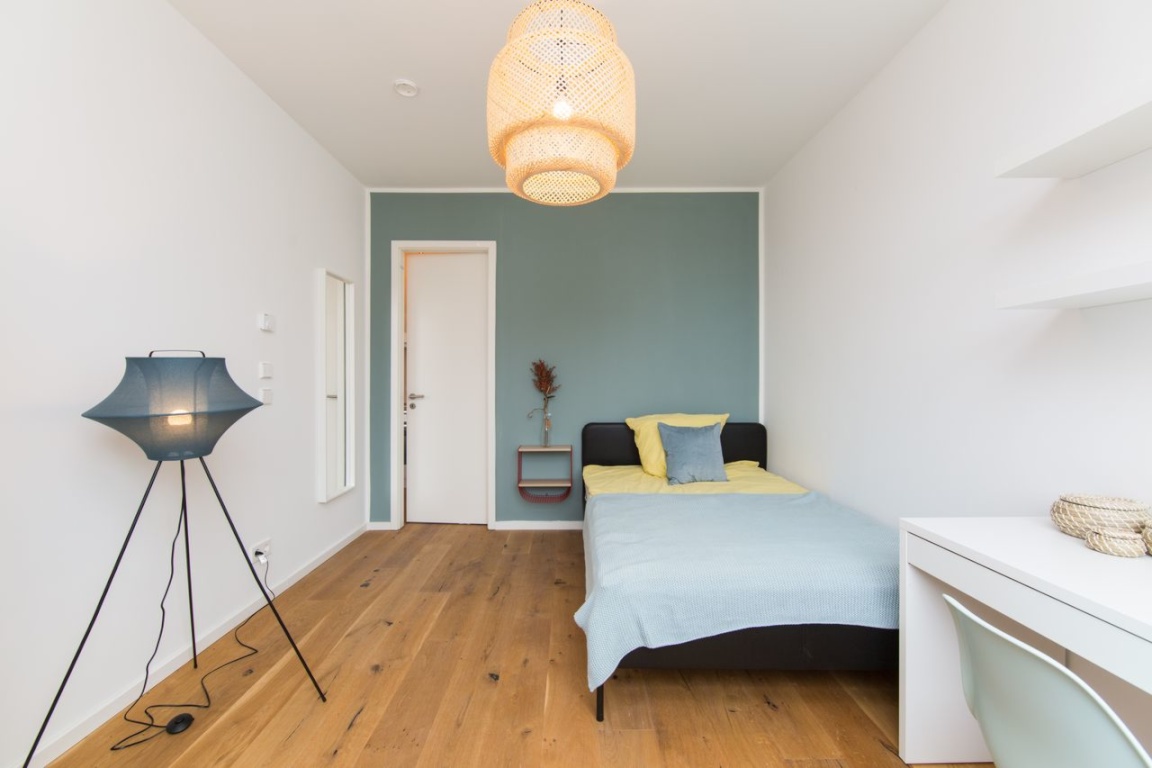 Helles Zimmer in moderner Wohnung in der Nazarethkirchstraße – 13347 Berlin – Vorschaubild 3