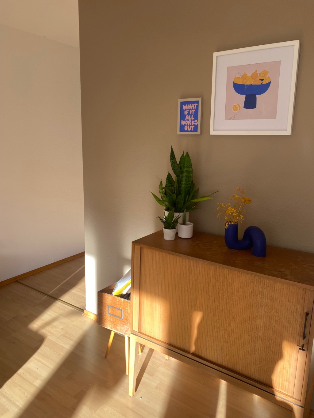 WG-Zimmer Süd Adlerstraße 56 - Wohnzimmer