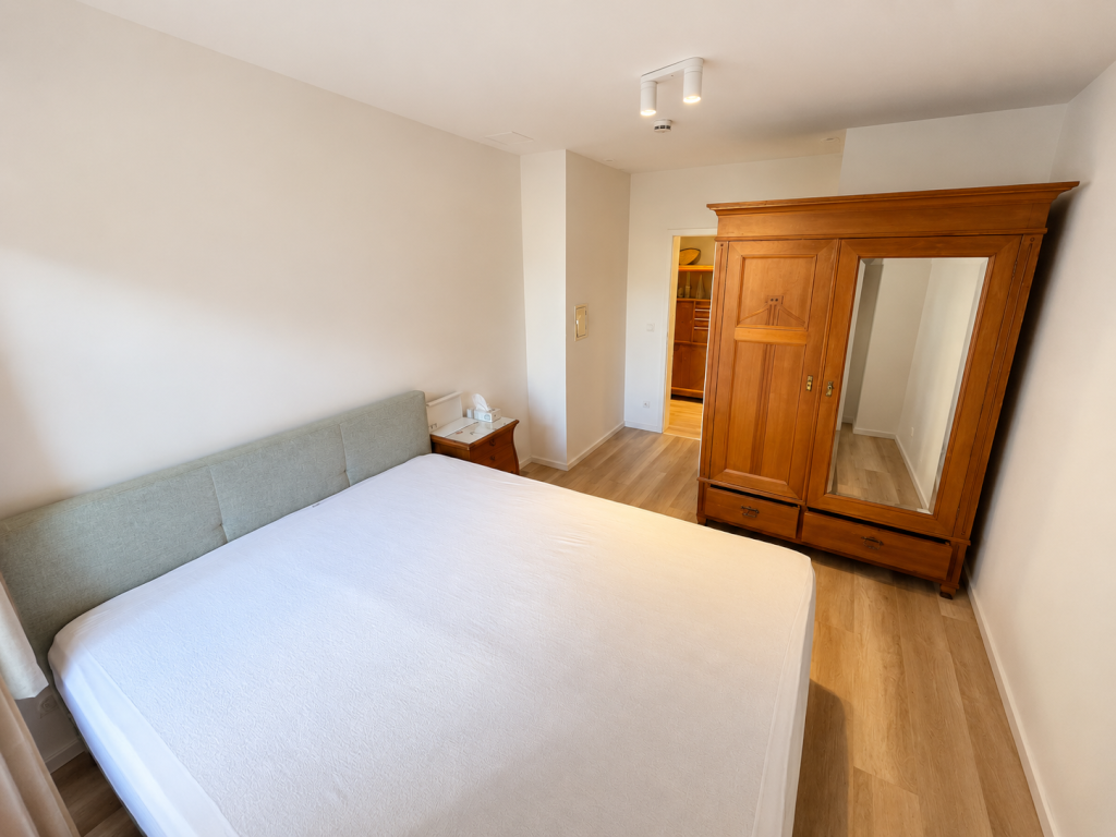 Zwischenmiete bis April 2026: zentrale 3-Zimmer-Altbauwohnung Schwanthalerhöhe – 80339 München Schwanthalerhöhe – Vorschaubild 5