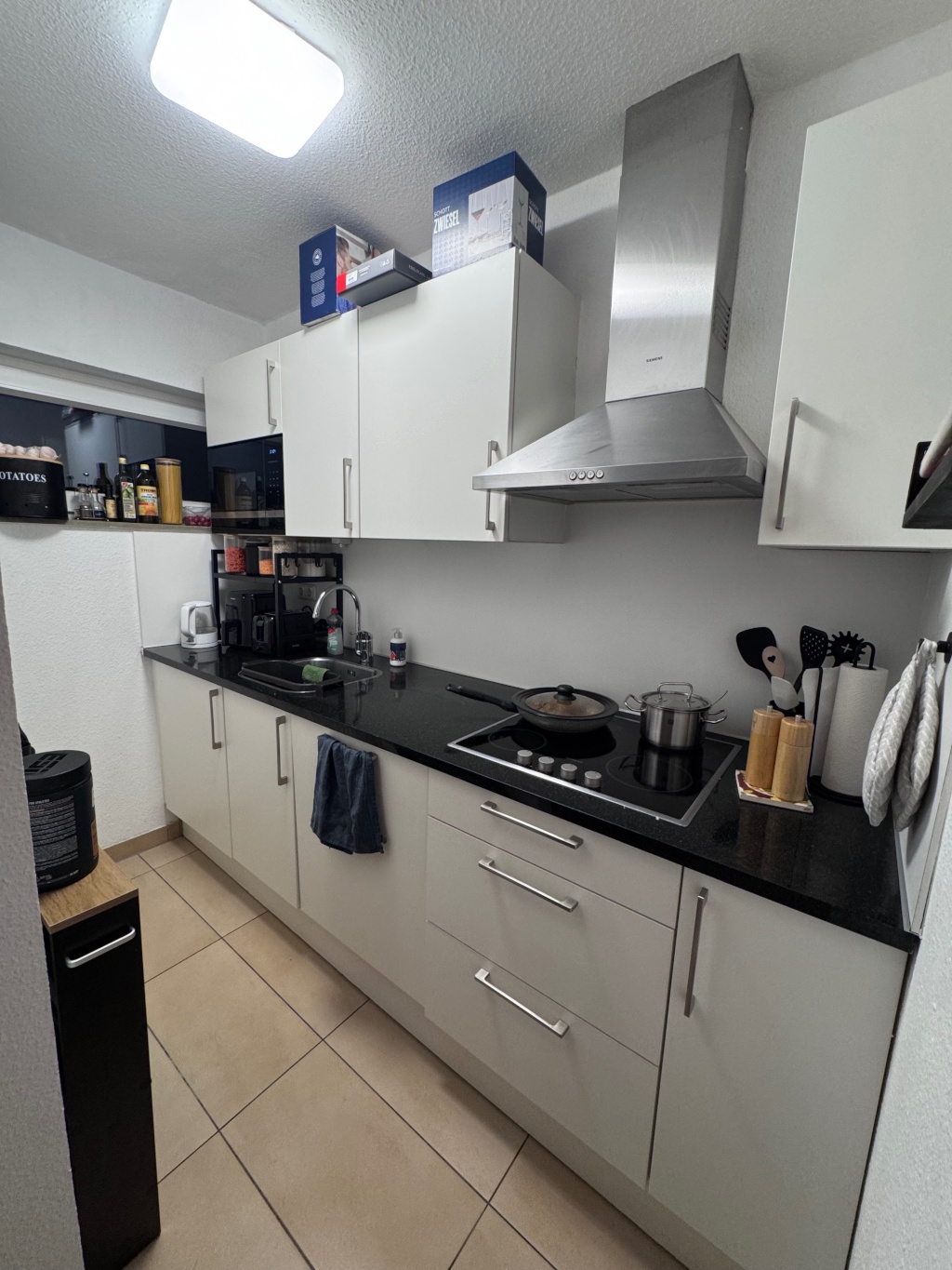 Gemütliche 1-Zimmer-Wohnung mit Balkon mitten in der Oldenburger Innenstadt zur Zwischenmiete – 26122 Oldenburg Innenstadt – Vorschaubild 2