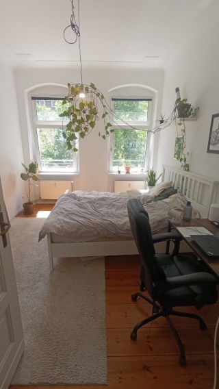Zwischenmiete: Helle, geräumige 2Z-Wohnung in Charlottenburg — photo 1