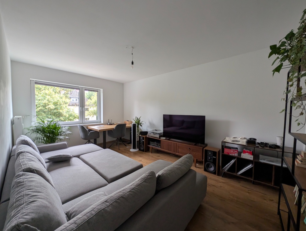 Helles 12,5m2 Zimmer in moderner 70m2 Wohnung in Wandsbek (+ Garage & Keller)