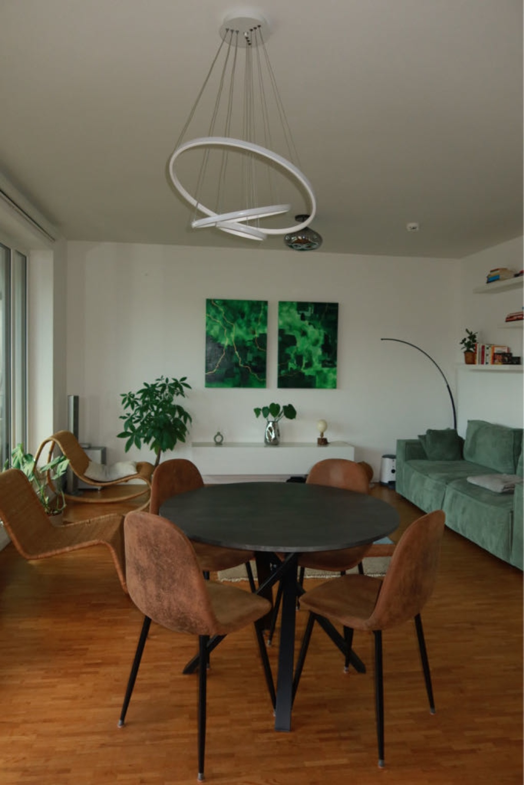 gemütliche Wohnung mit Katze – Foto 3