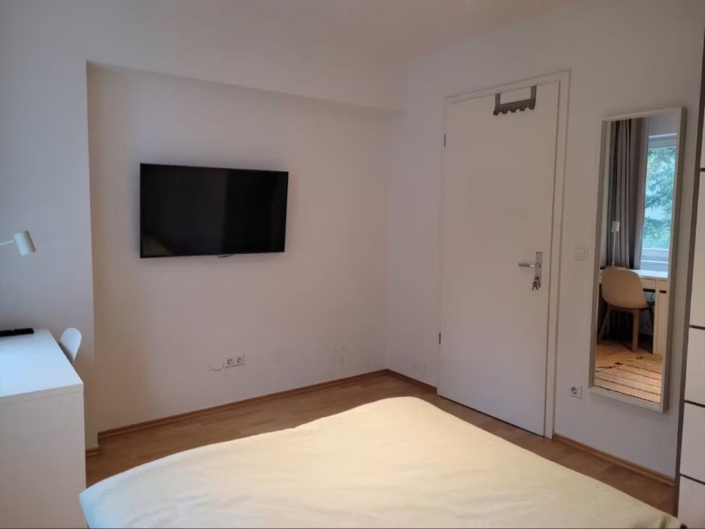 Modernes Zimmer in Berlin Friedrichshain – 10245 Berlin Friedrichshain – Vorschaubild 4