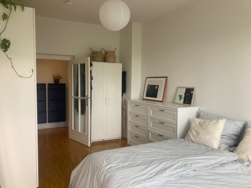 Möblierte Wohnung mit Balkon am Boxhagener Platz – 10245 Berlin Friedrichshain – Vorschaubild 2