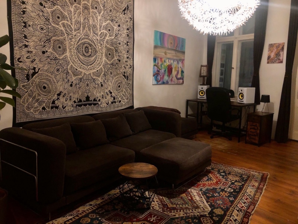 2 Zimmer Wohnung mit wunderschönen Balkon in Friedrichshain