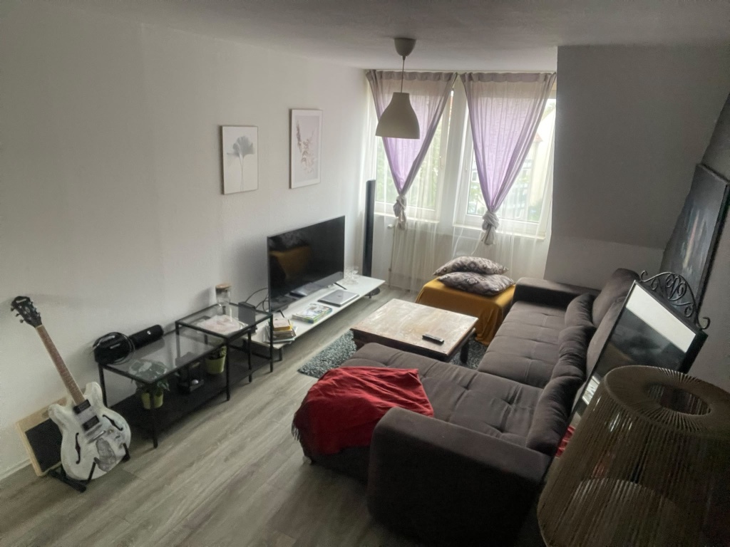 Möblierte 3-Zimmer-Wohnung zur Untermiete in Düsseldorf – 40225 Düsseldorf Bilk – Vorschaubild 2
