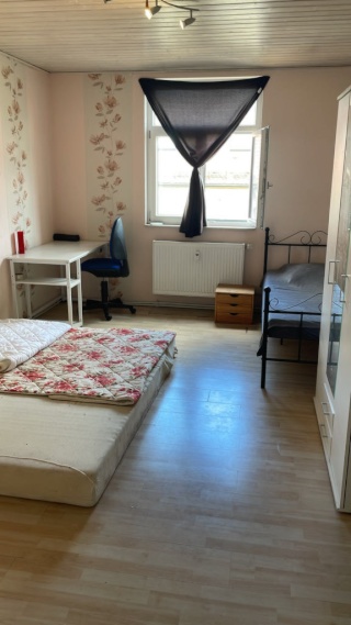 €350 All Inclusive – Bright Furnished PRIVATE Room in 3-Person WG