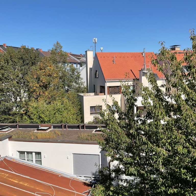 Helle 2-Zi. Altbauwohnung nahe der Isarauen