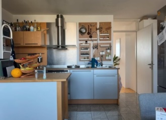 Helle moderne 75qm Wohnung mit riesigem Balkon im Grünen