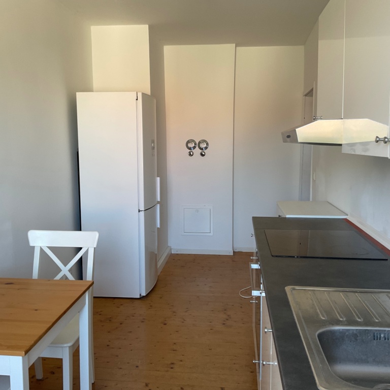 Helle 2-Zi. Altbauwohnung nahe der Isarauen – 81543 München Au-Haidhausen – Vorschaubild 4