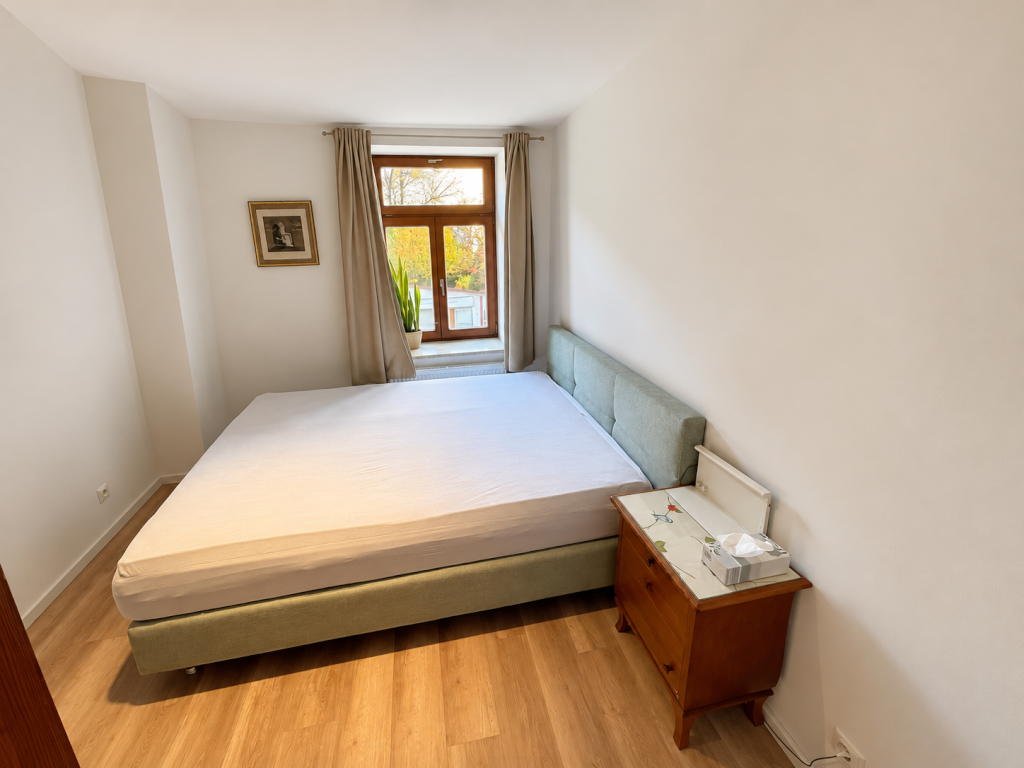 Zwischenmiete bis April 2026: zentrale 3-Zimmer-Altbauwohnung Schwanthalerhöhe – 80339 München Schwanthalerhöhe – Vorschaubild 4