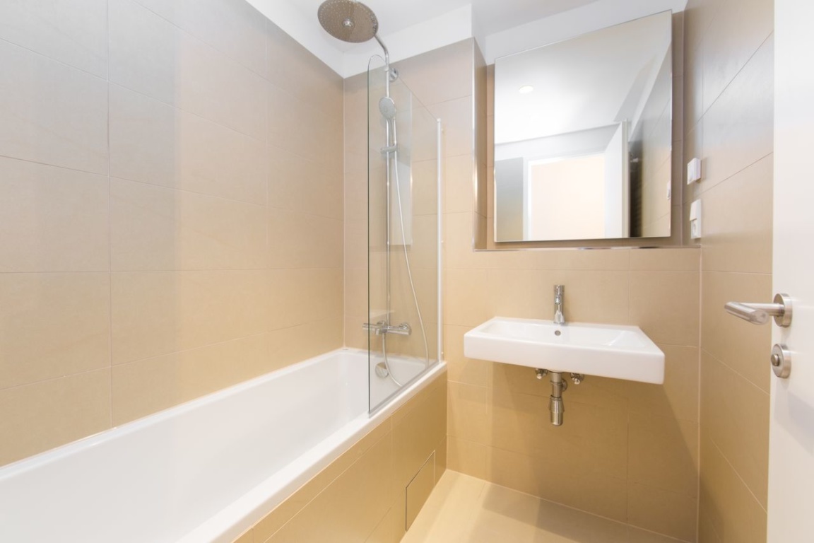 Helles Zimmer in moderner Wohnung in der Nazarethkirchstraße – 13347 Berlin – Vorschaubild 9