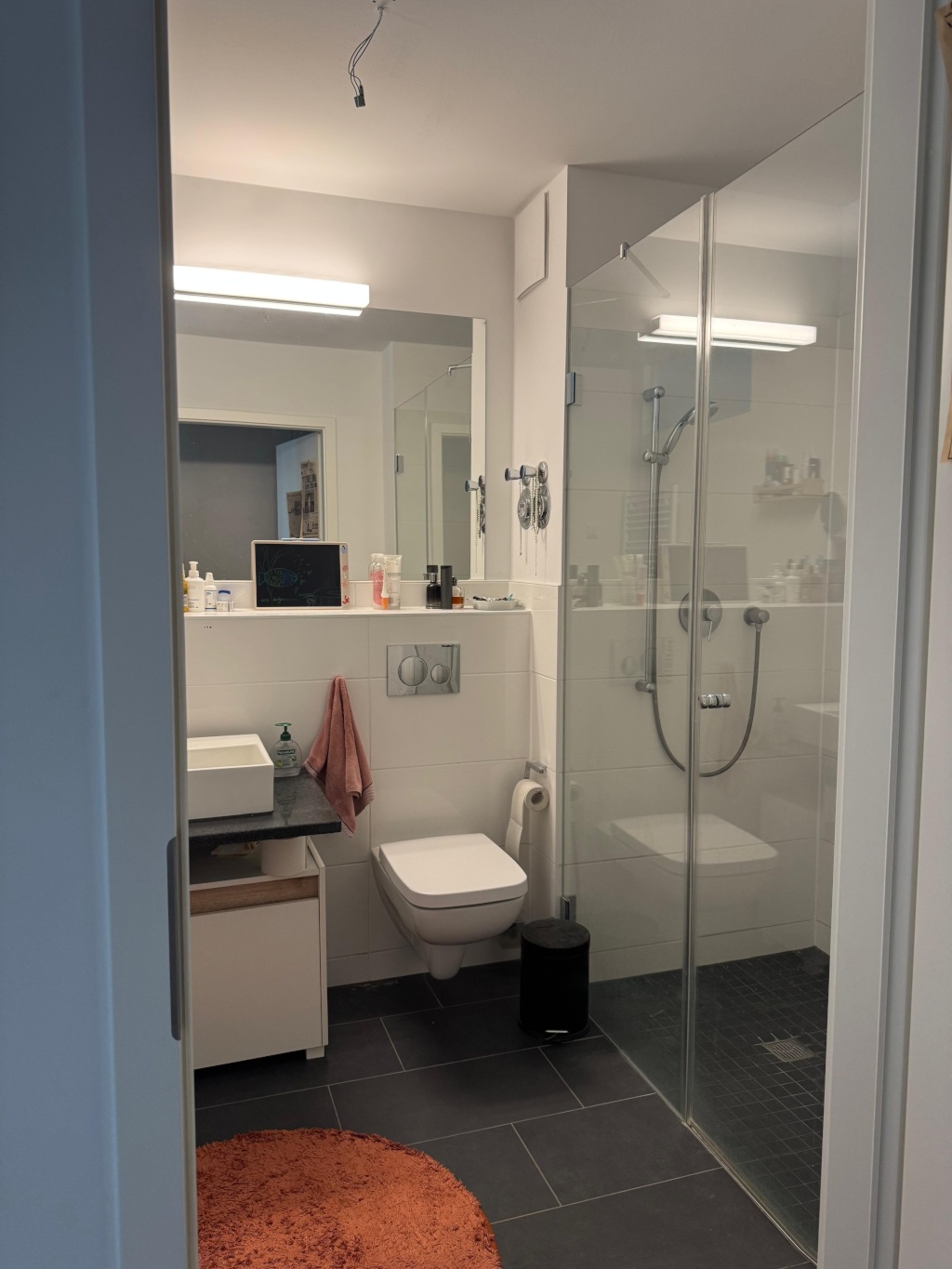 02-17.10.2026 (oder länger) Cozy & zentrale 2-Zi-Wohnung mit Balkon, nah Friedrichshain – 10367 Berlin Lichtenberg – Vorschaubild 10