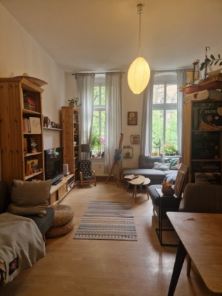 Zwieschenmitte 3-Zimmer Wohnung /Mitte Prenzlauerberg — photo 1