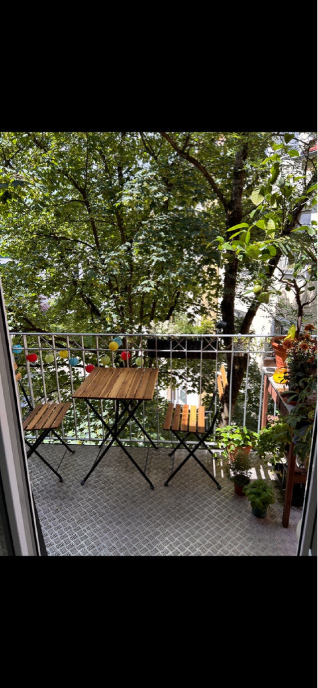 WG Zimmer Romanplatz 2er WG 3 Zimmer Balkon Holzofen