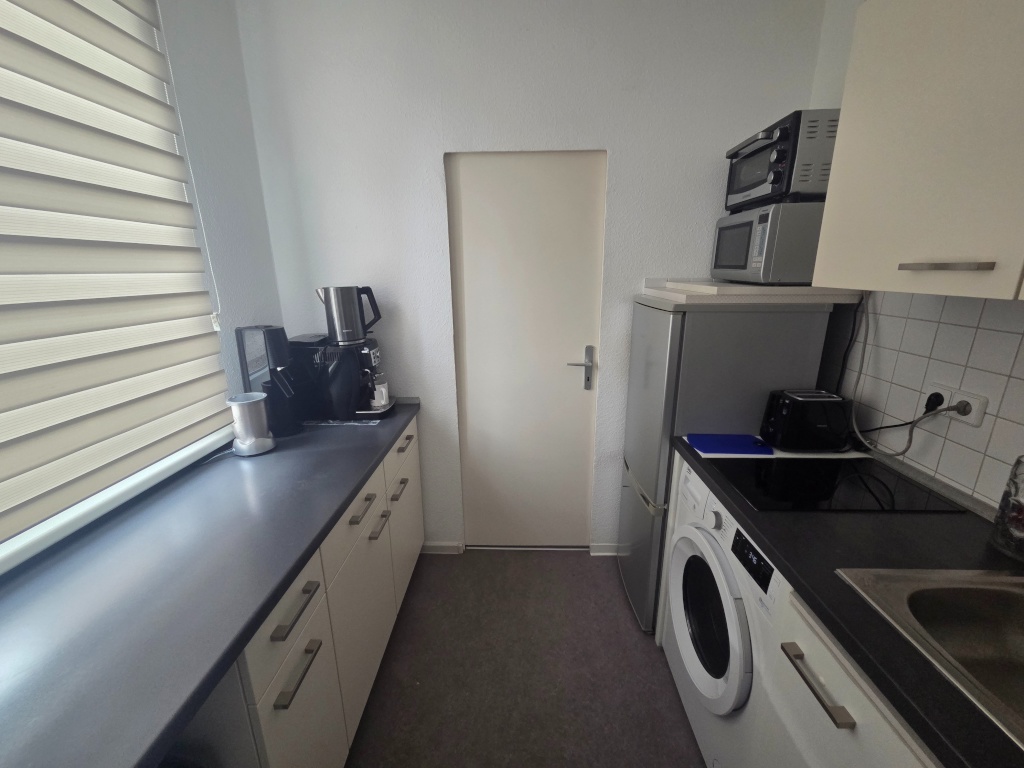 Sublease: Fully furnished apartment with high speed Internet in Prenzlauer Berg (no Anmeldung) - 27th October til 15th December – 10405 Berlin Prenzlauer Berg – Vorschaubild 7