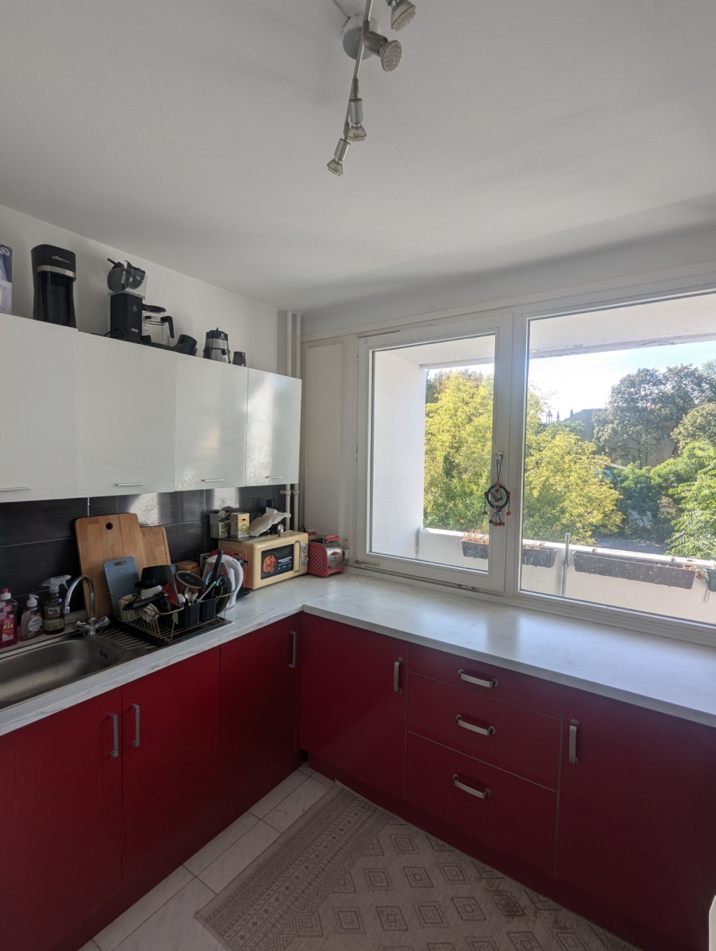 WG-Zimmer Gesundbrunnen Wollankstraße 95 - Bright kitchen