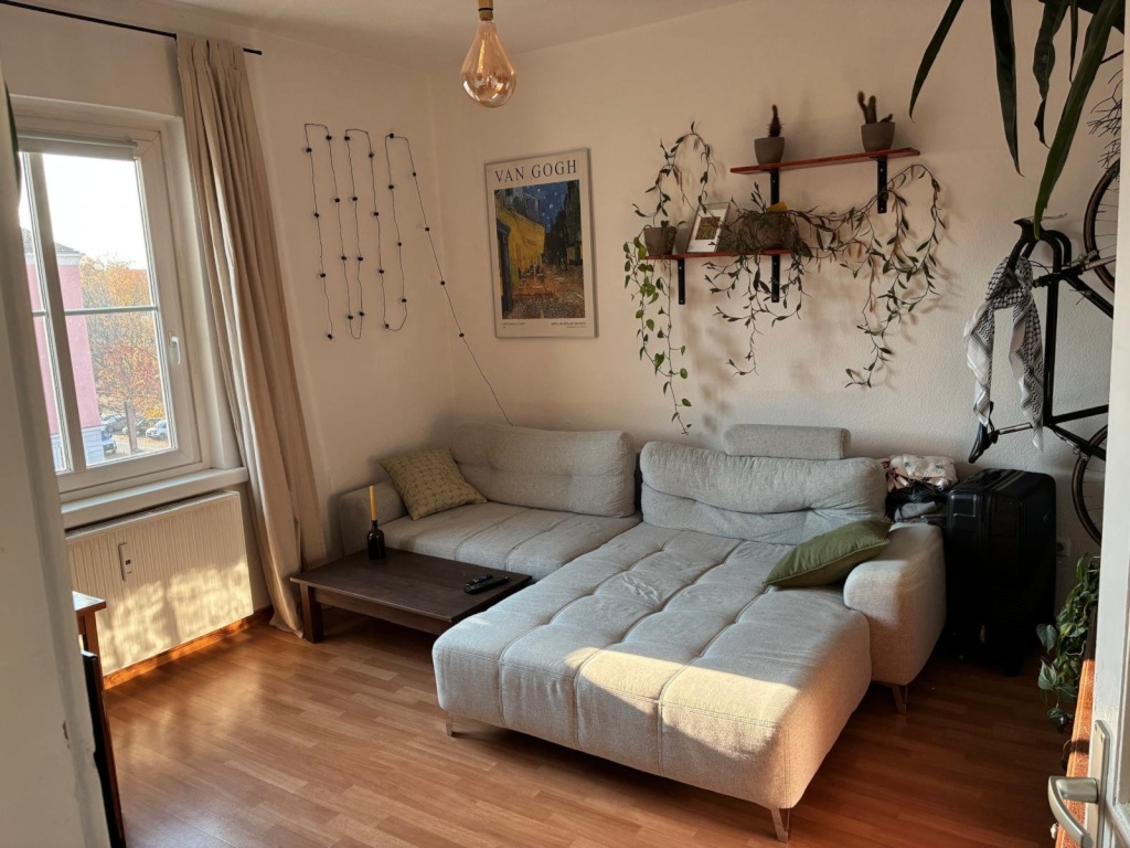 Schöne helle Zwei-Zimmer-Wohnung in Prenzlauer Berg zur Untermiete