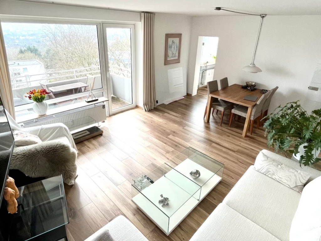 2-Zi.-Wohnung mit Panoramablick, Balkon, Aufzug und Stellplatz – 42279 Wuppertal Nächstebreck-West – Vorschaubild 4
