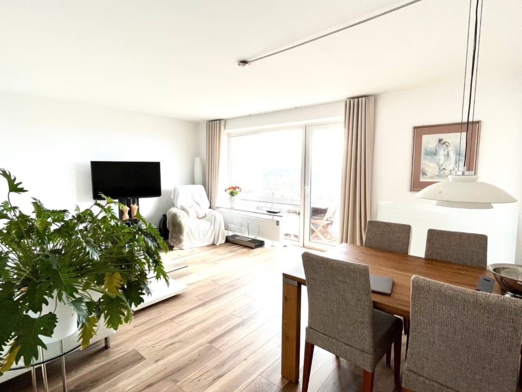 2-Zi.-Wohnung mit Panoramablick, Balkon, Aufzug und Stellplatz – 42279 Wuppertal Nächstebreck-West – Vorschaubild 3