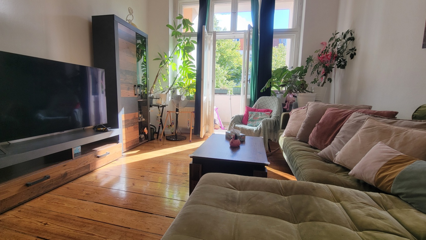 Gemütliche, möblierte 3-Zi-Altbau-Wohnung in Moabit/Charlottenburg (gute Home Office Möglichkeit) – 10553 Berlin Moabit – Vorschaubild 2