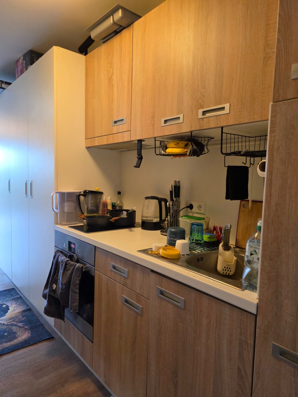 Cozy studio apartment in prime location for sublet / Gemütliche 1-Zimmerwohnung im Herzen Kölns zur Untermiete – 50676 Köln Altstadt-Süd – Vorschaubild 4