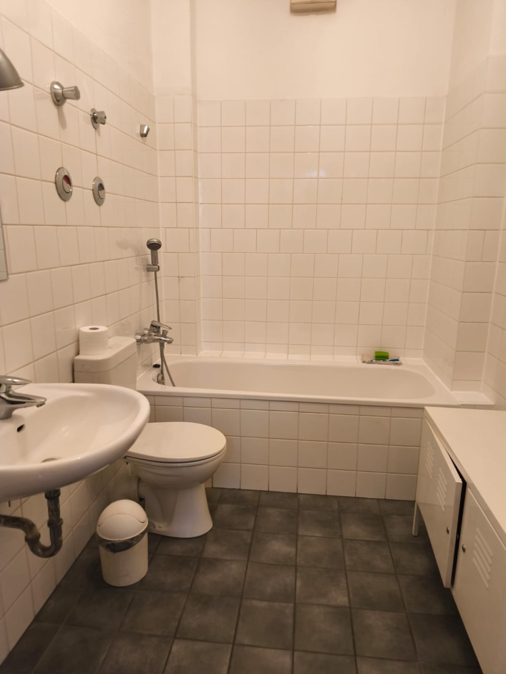2 rooms, Kottbusser Tor, 980 EUR incl., ~40 sqm, m2, half furnished, registration possible, 1. floor, – 10999 Berlin Kreuzberg – Vorschaubild 3