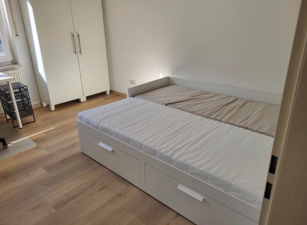 Helles möbliertes Appartment nahe der Uni & HSBI // Bright furnished studio near University and HSBI – 33615 Bielefeld Schildesche – Vorschaubild 4